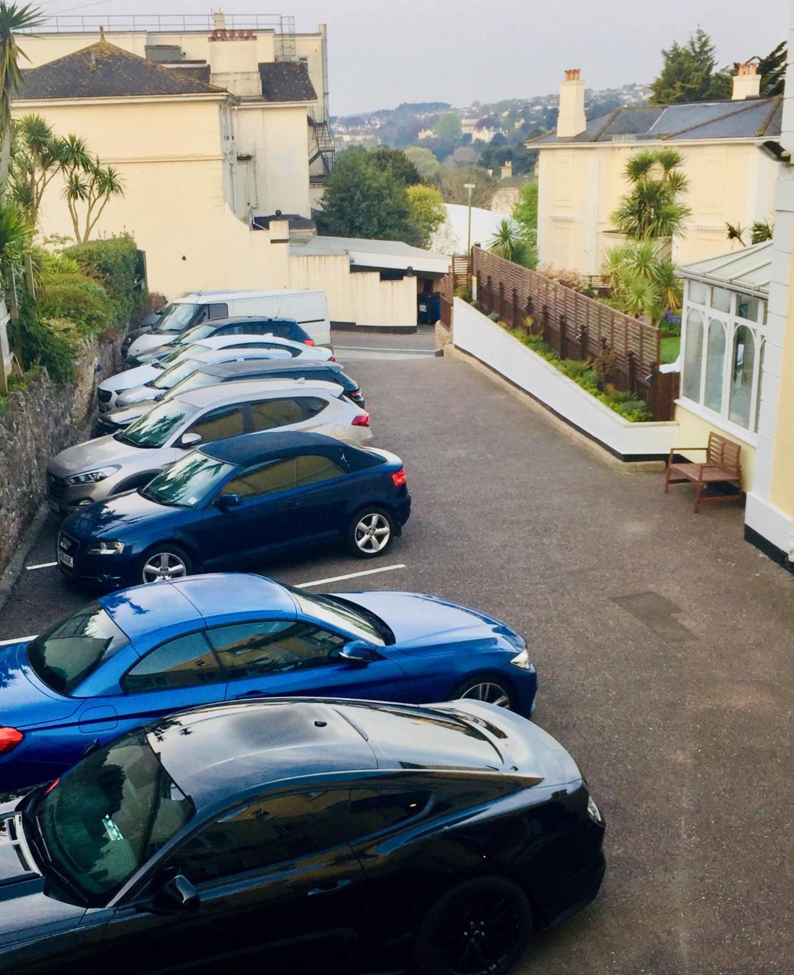 リビエラ ロッジ ホテル トーキー エクステリア 写真